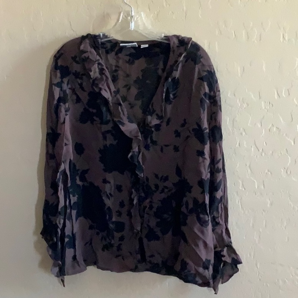 Chicos Back and brown‎ feminine blouse